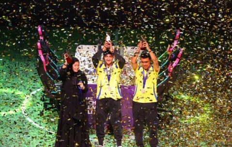 首届电竞亚冠落幕 申花止步4强C罗领衔纳斯尔夺冠