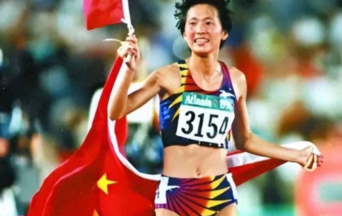 ewc电竞世界杯官网-52岁王军霞现状曝光！退役移居美国，3个孩子3个爹，如今活成了这样|奥运会|马俊仁|黄天文|长跑|婚姻_新浪体育_新浪新闻